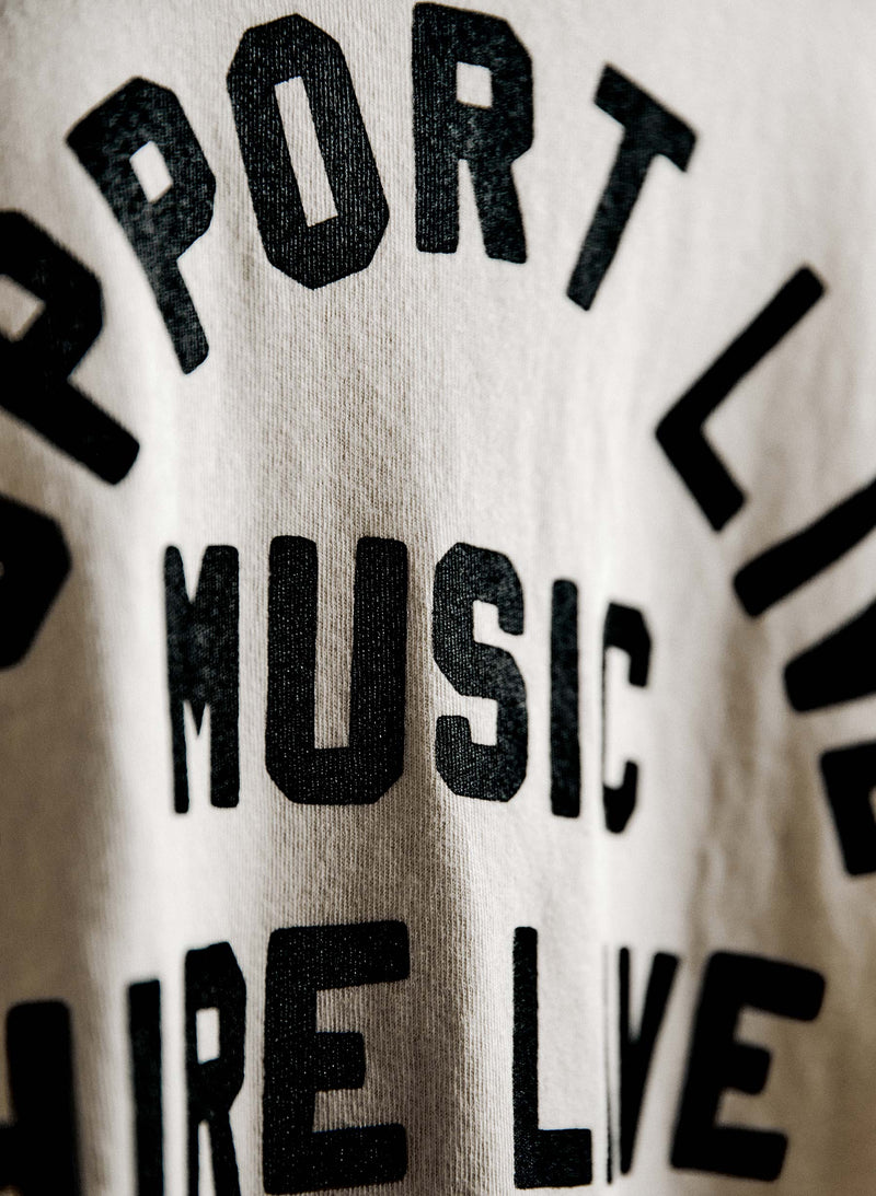 the "support live music" tee in vintage white - Model