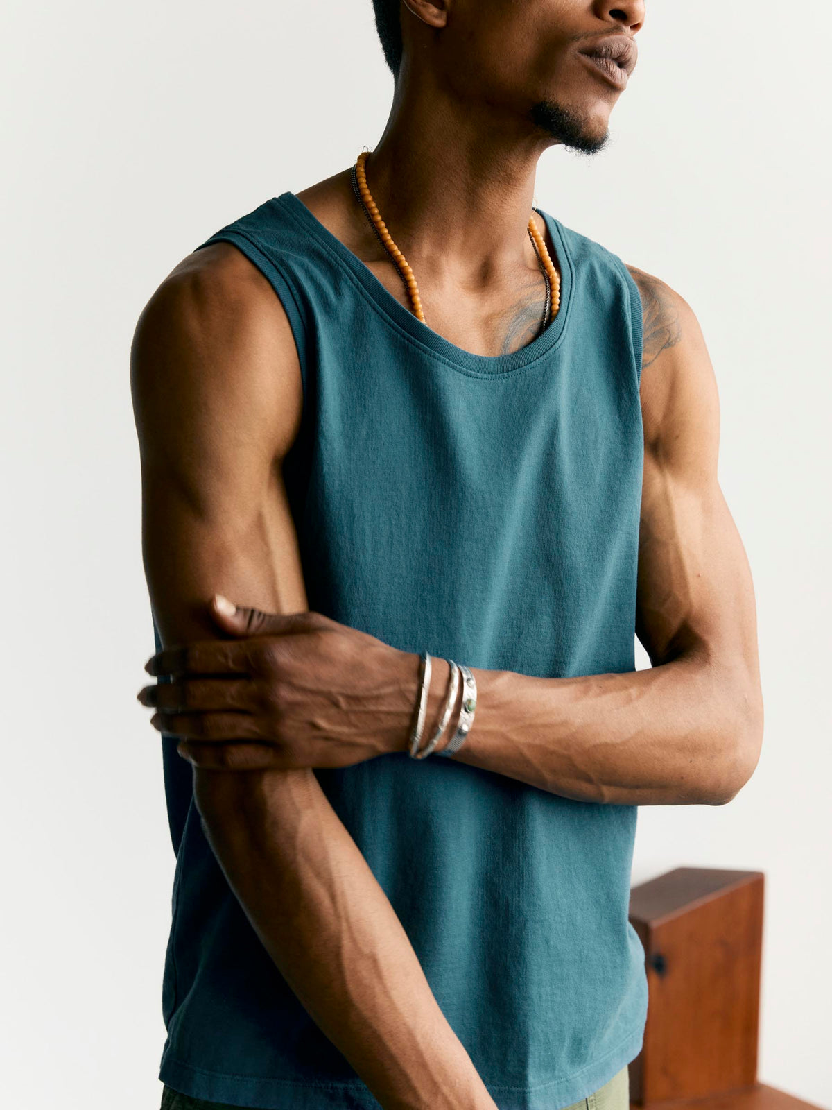 midweight box tank in teal