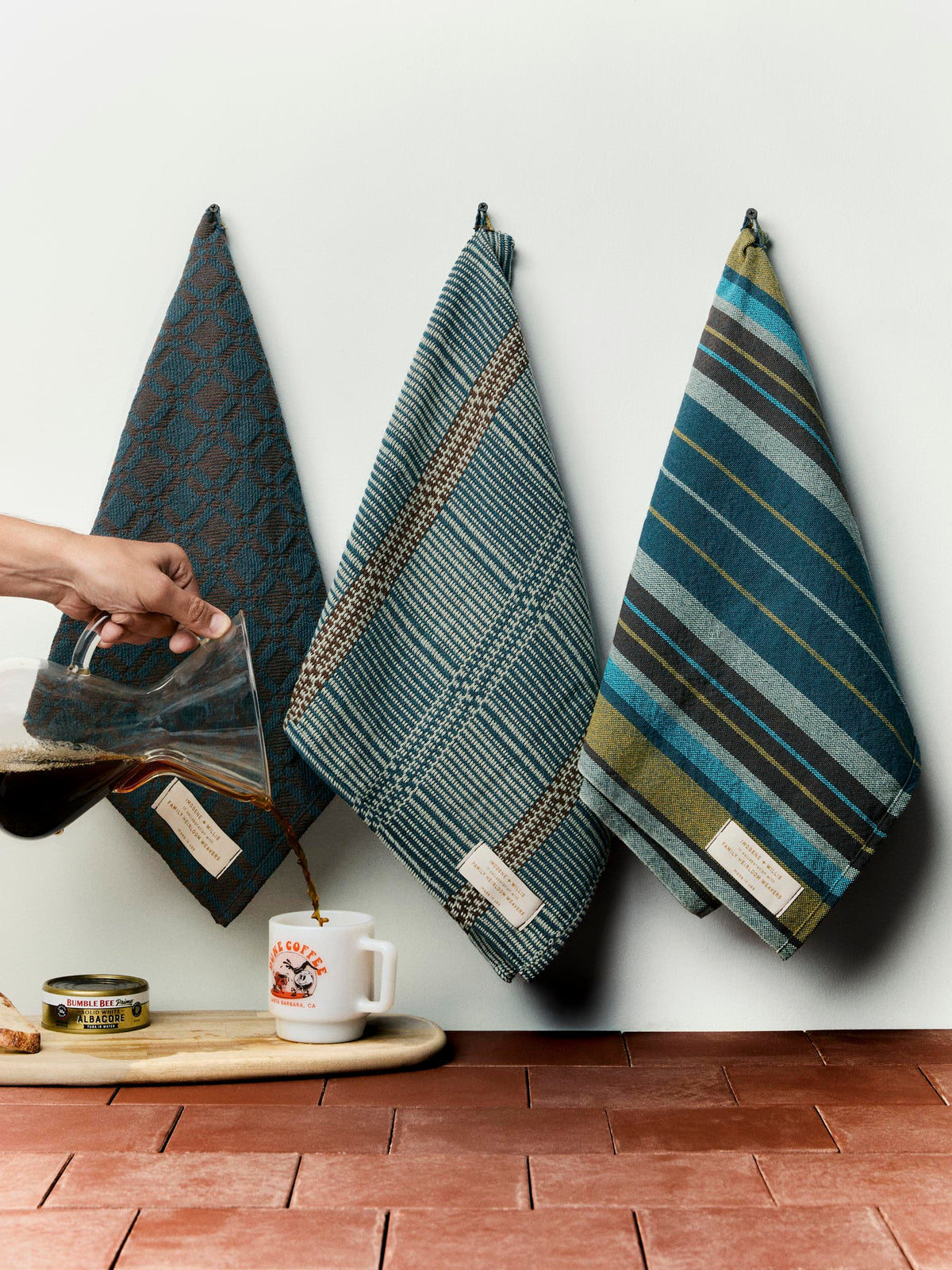 i+w x family heirloom weavers hand towel pack 05