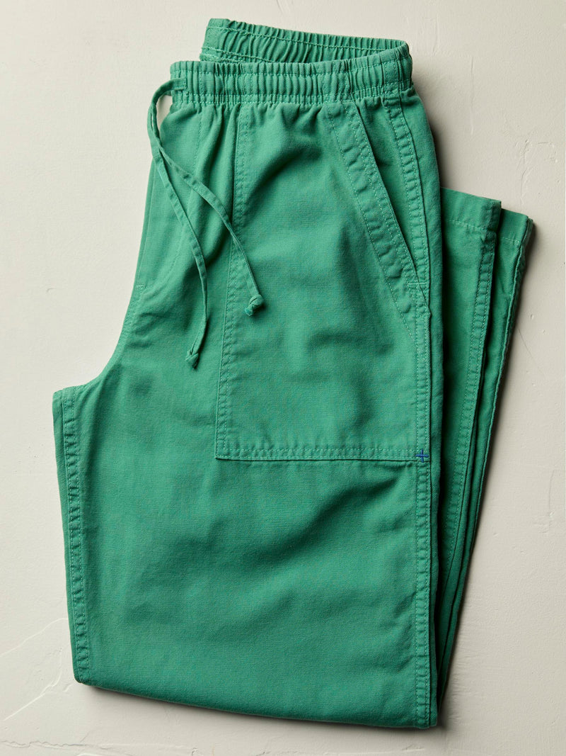 ventura chore pant in jade - Model