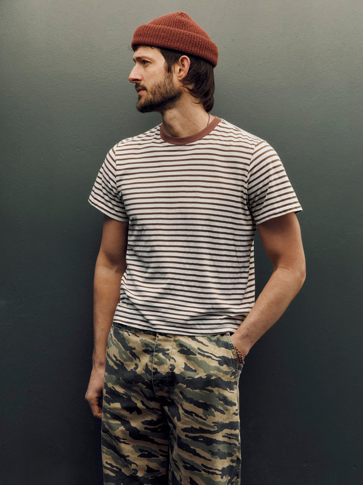 novel knit crew in brown stripe