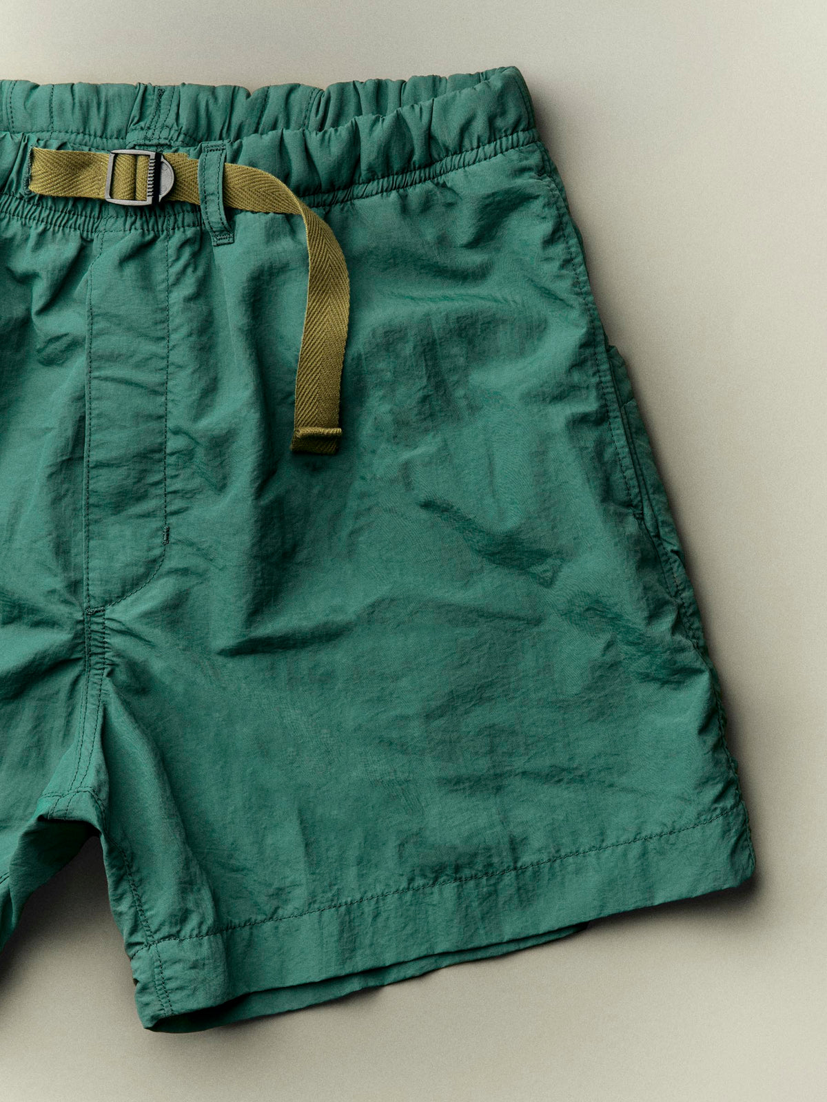 trail short in forest green
